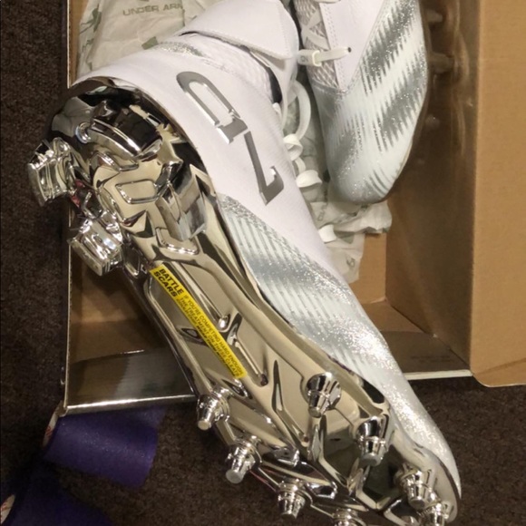 Under armor cleats - Picture 3 of 4